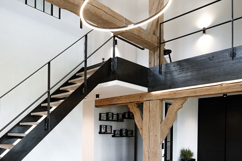 Anschluss Treppe-Podest-Geländer im Altbau