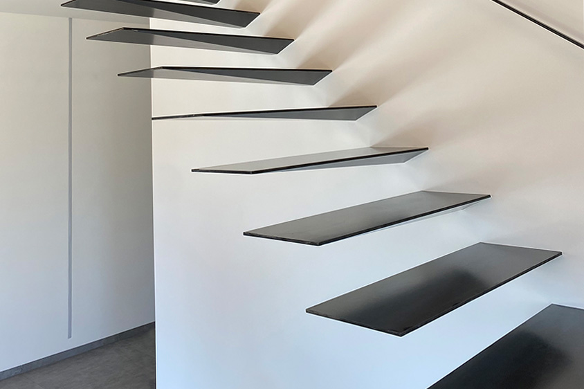 filigrane Treppe aus Stahl